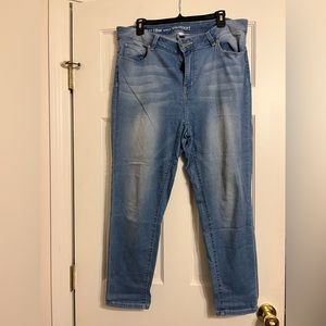 Westport Signature Fit Ankle Jeans